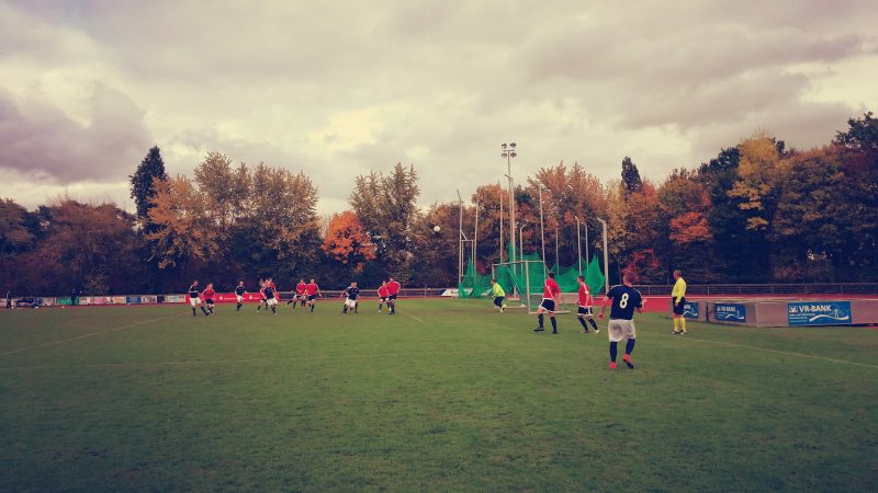 Ohne Punktverlust Zuhause - HSV weiter im Rhein-Weid Stadion souverän