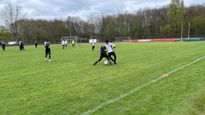 Die D-Jugend vom HSV Neuwied versuchte beim Spiel gegen den VfL Oberbieber alles.
